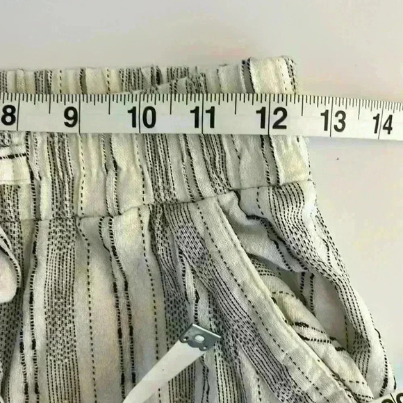 Sienna Sky Casual Beachy Wide Leg Flowy Pant Cream with Stripes Size Small - Picture 5 of 7